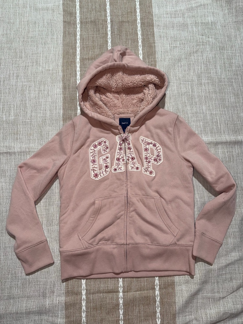 GAP NWT Pink Sherpa-Lined Zip Hoodie with Floral Logo
